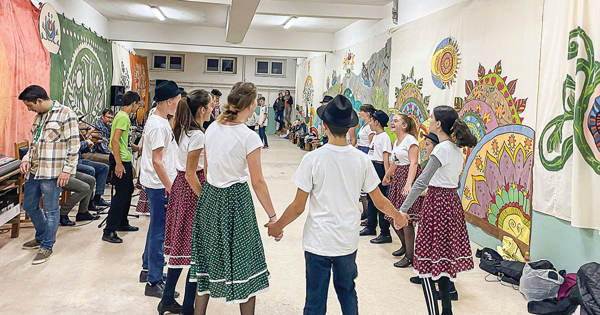 Csíkszentdomokoson botorkálnak